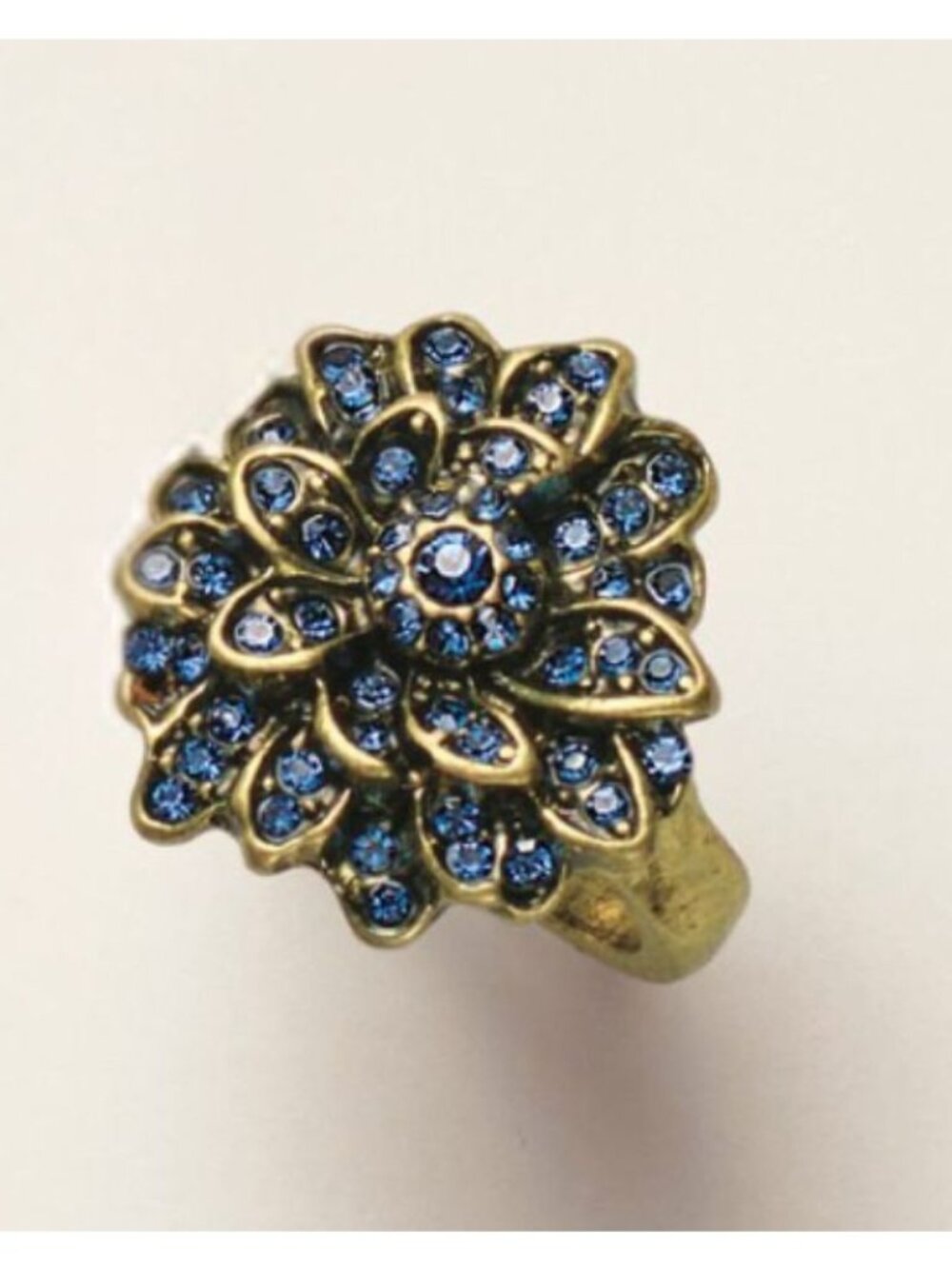 Avon Studio 1886 Pearly Blue Lotus Ring-Size 10-New In Box